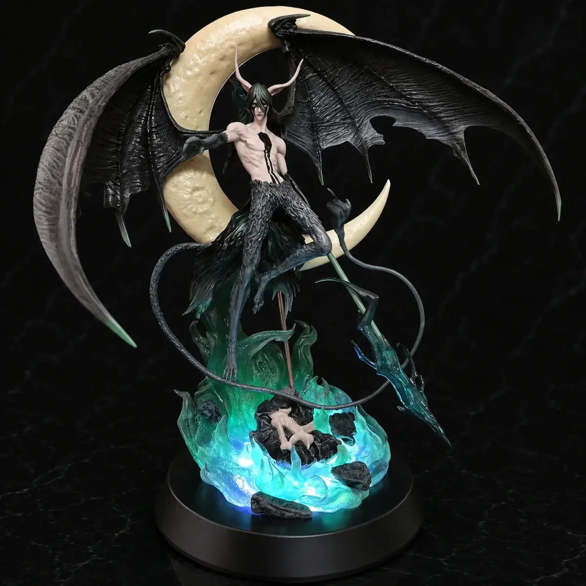 Ulquiorra Second Release Statue – Bleach