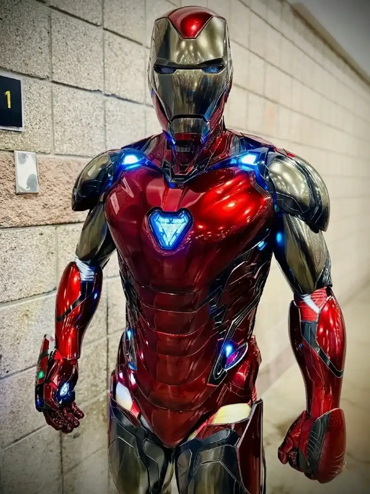Iron Man Full Cosplay Suit – 3D-Printed Metallic – Marvel