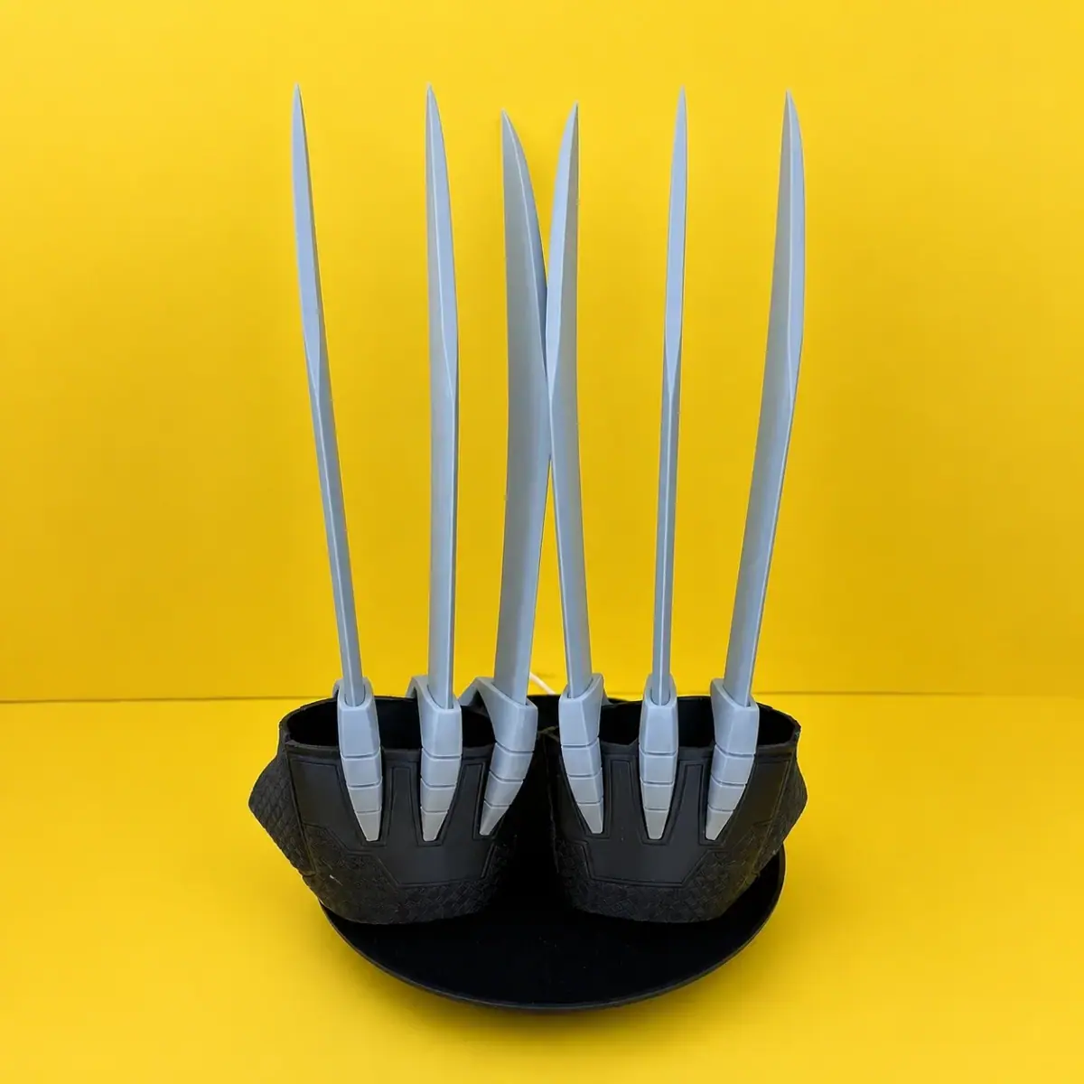 Wolverine Cosplay Claw Gauntlets – 3D Printed – Marvel