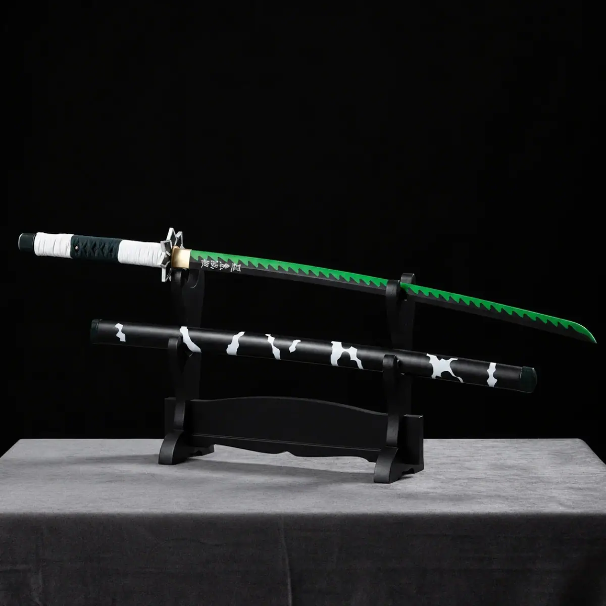 Sanemi Shinazugawa Wooden Katana – Demon Slayer