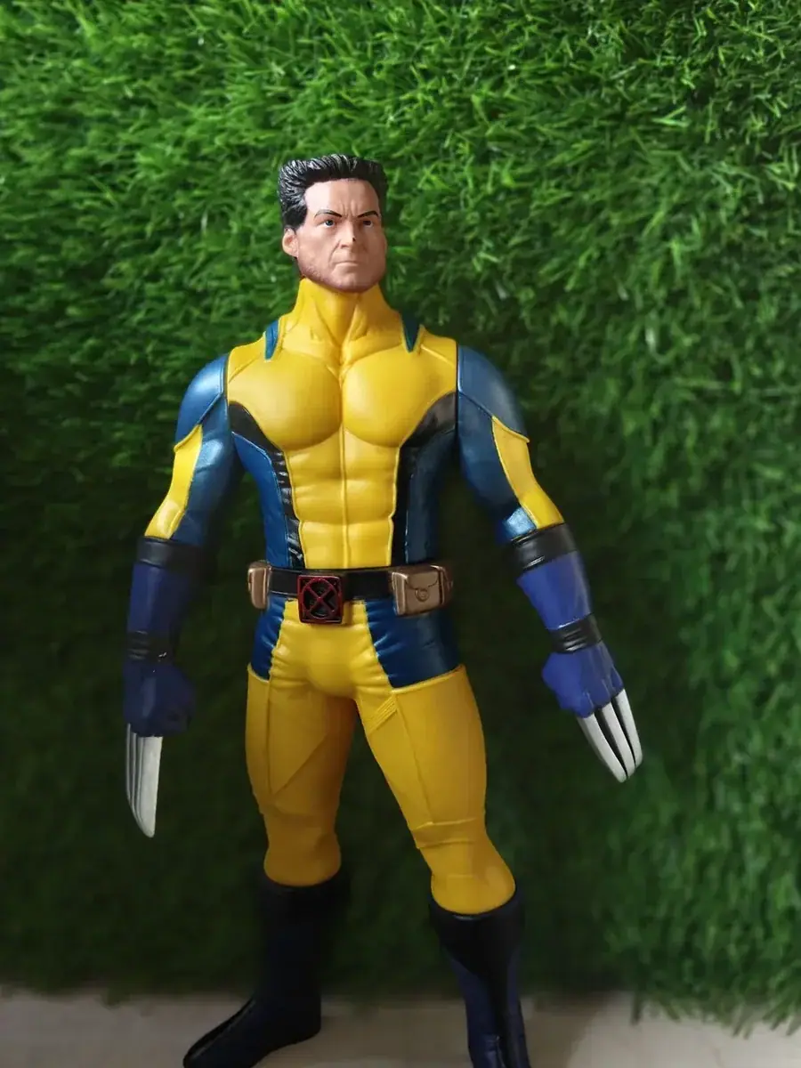 Logan Claws-Out Figure – X-Men – Marvel