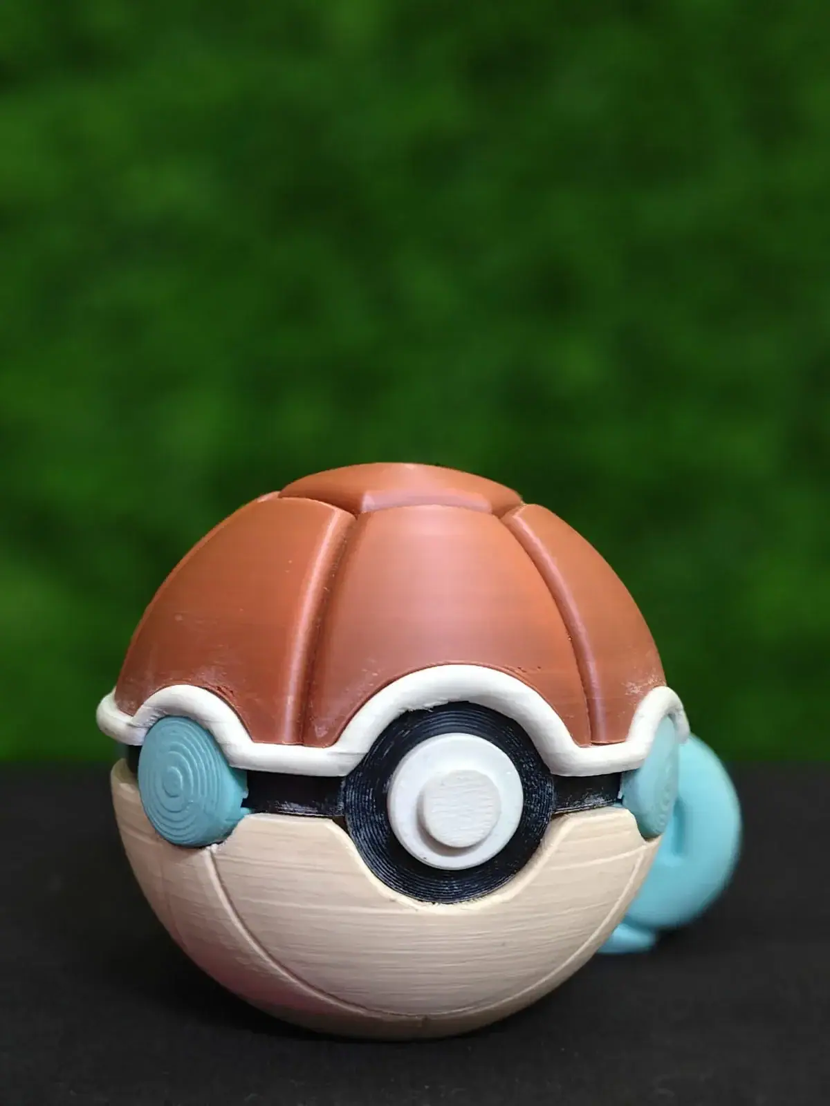 Squirtle Poké Ball Figure – Pokémon